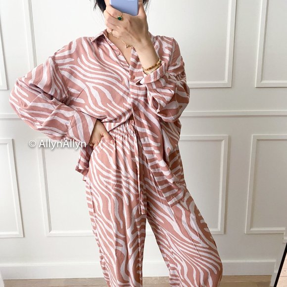 Other - BNWT Fun Pajamas / Loungewear - 70s inspired zebra pink - XS / Small